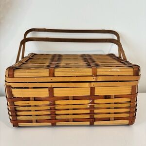Vintage Bamboo wicker picnic basket 1970's made in Japan beige green hinged lid